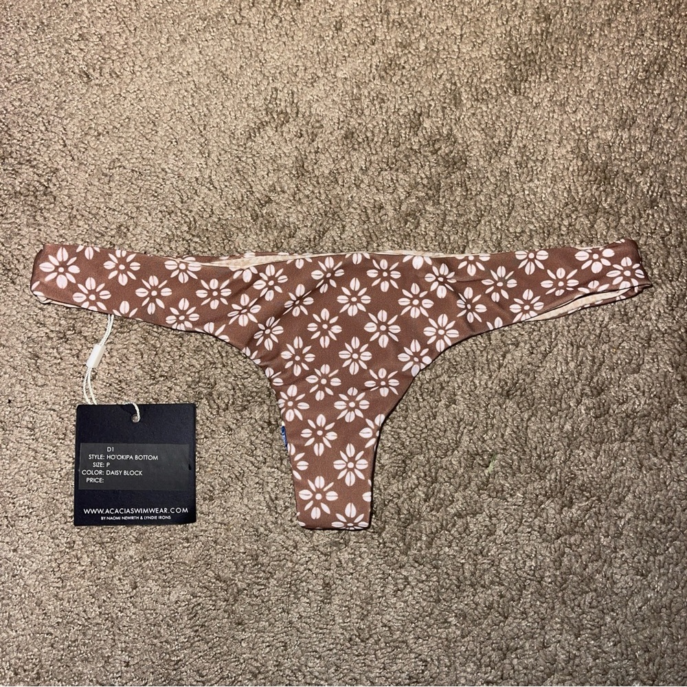 NWT Acacia Swimwear XS Hookipa bottoms in Daisy Block